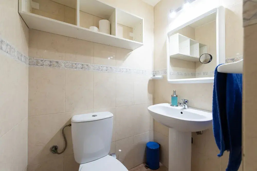 Great house with pool close to beach