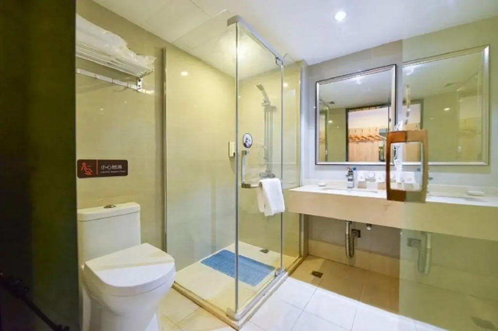 7 Days Premium (Shanghai Wildlife Park Huinan)