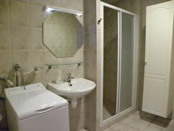 Vene Residence