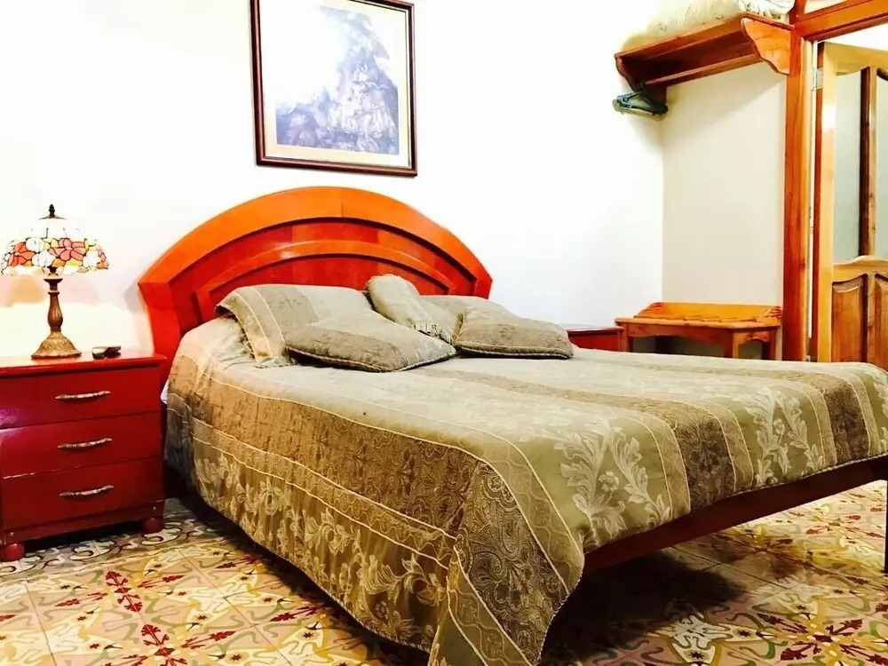 Marquez De Liz 1: Colonial Suite, Balcony, Havana