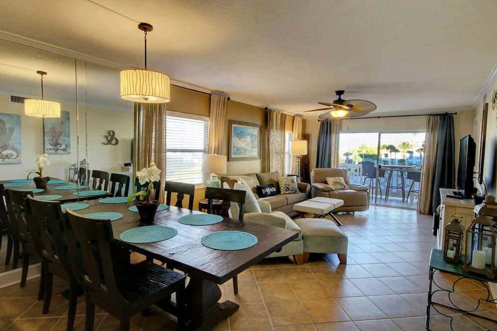 420 El Matador 2 Bedroom Condo by RedAwning