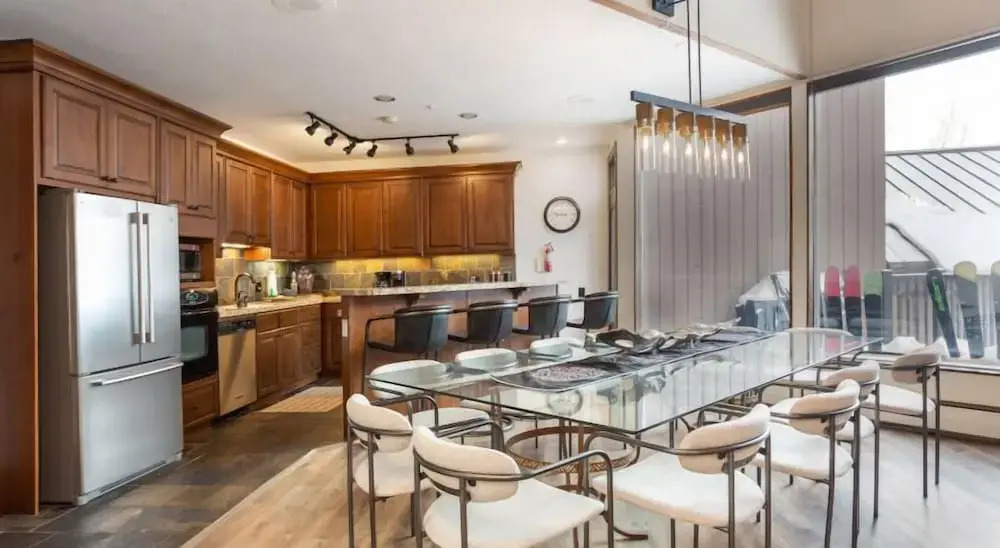 Pinnacle at Deer Valley Resort - Four Bedroom Condo with Hot Tub #1263 4 Condo