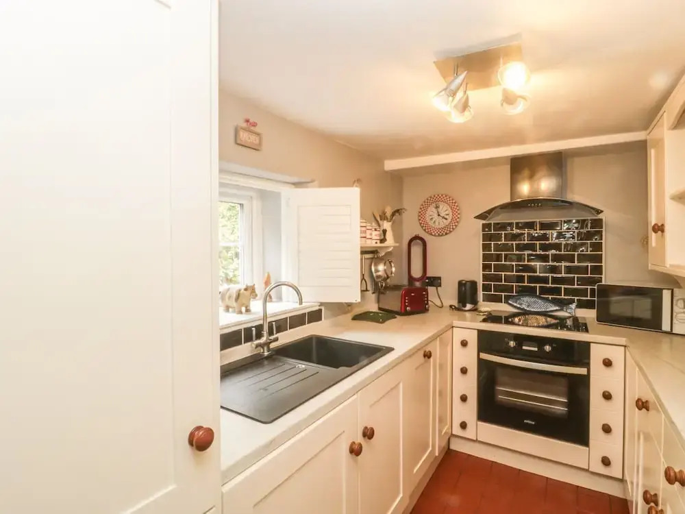 1 Belle Vue Cottage