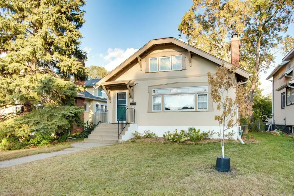 5 Mi to Mall of America: South Minneapolis Home