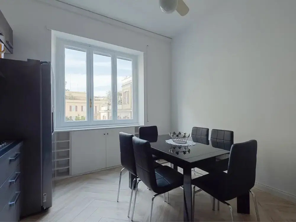 Rsh Vatican Bright Two Bedroom Apartment