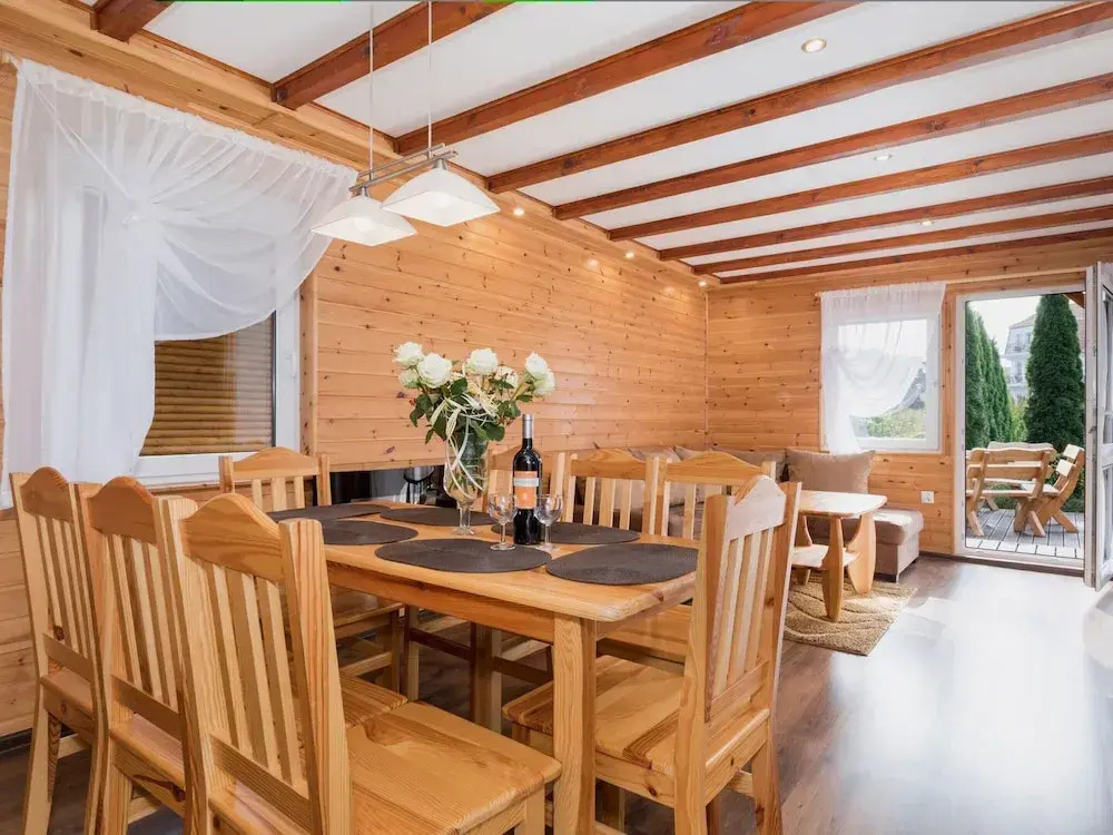 Comfortable houses with swimming pools, Rewal