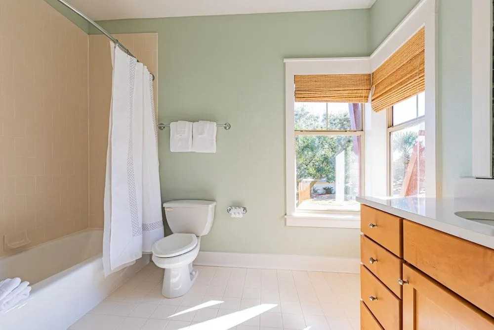 Magnolia Bay 8598