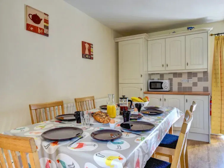 Holiday Home Y Barcud Coch