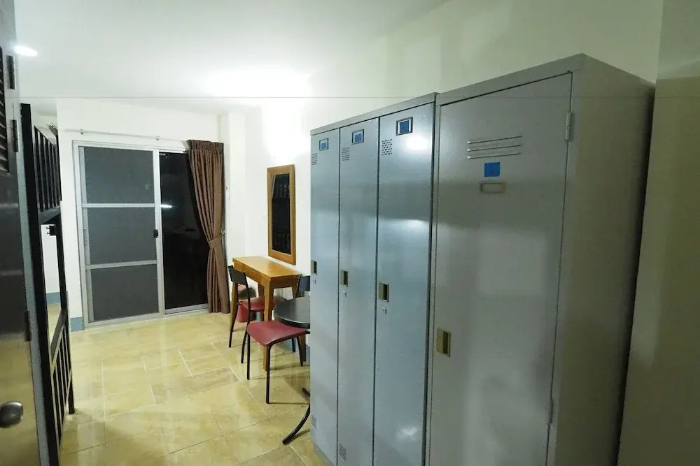 Just Sleep At Box Hostel