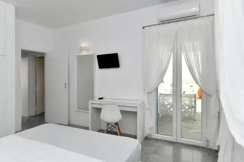 Efi Studios