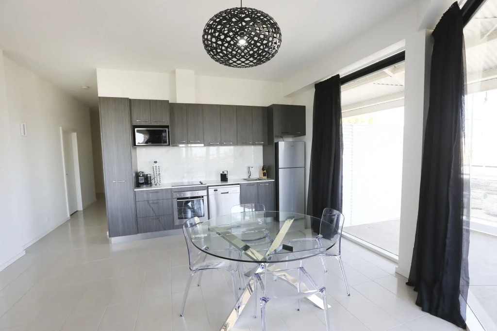 Indulge Apartments - CBD