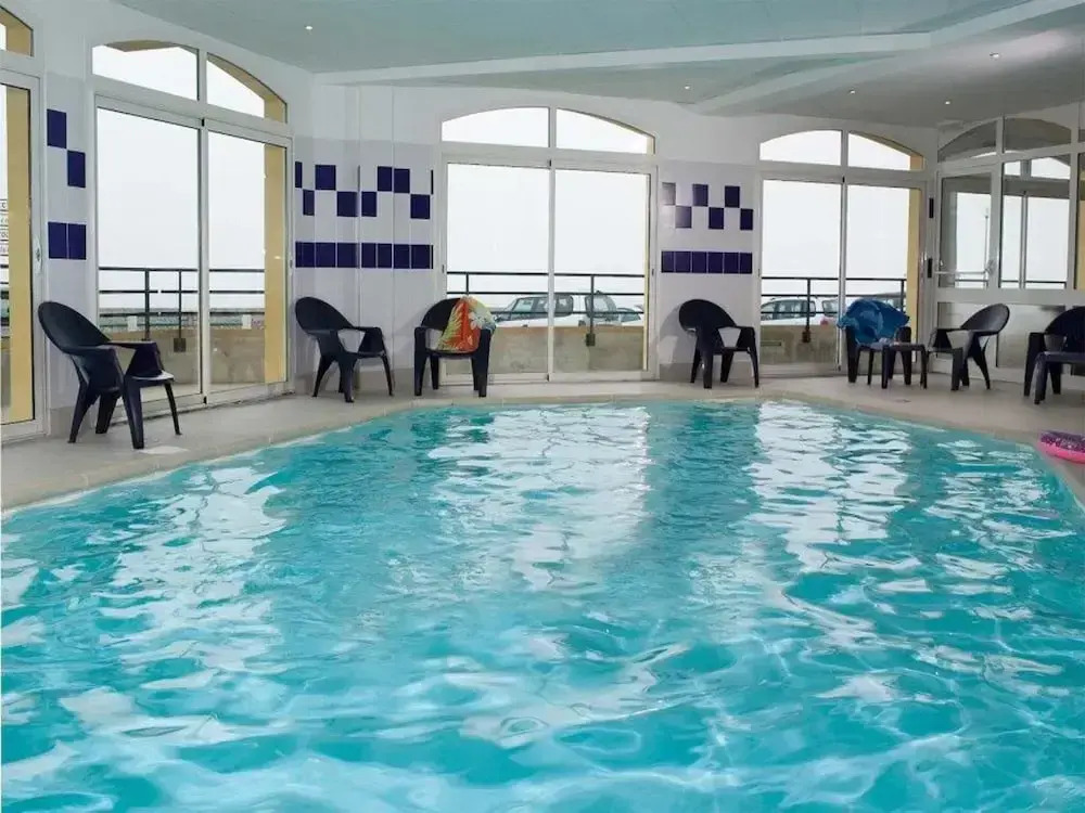 Comfortably Furnished Apartment With a sea View