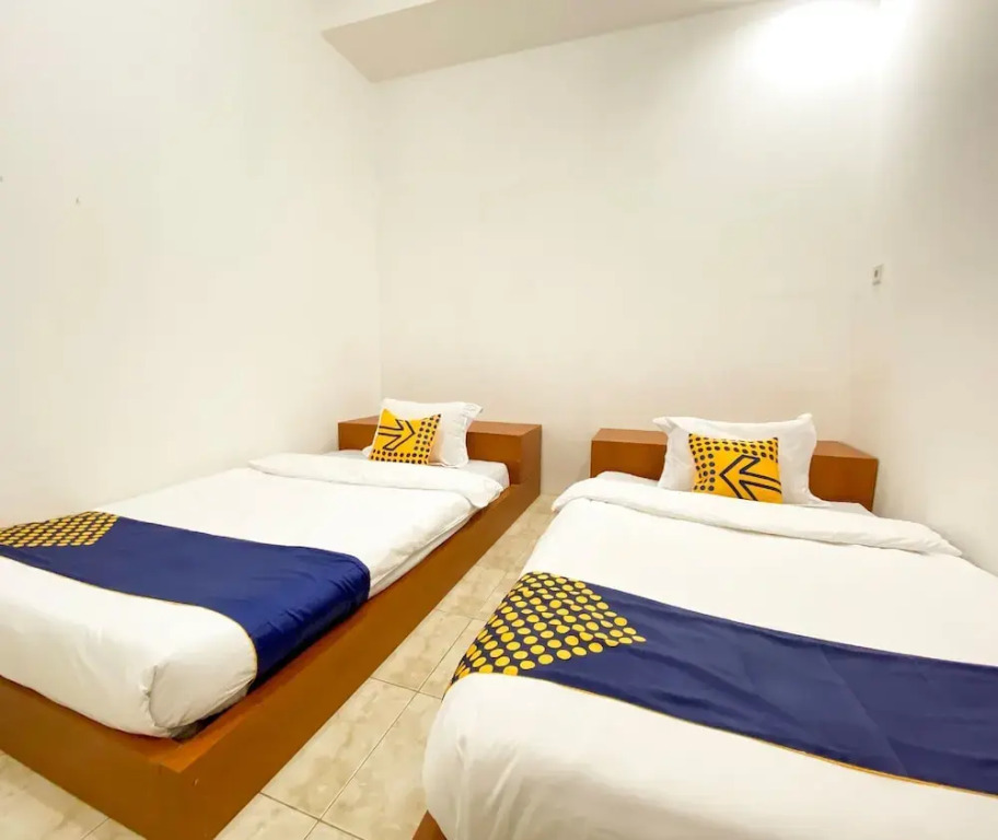 SPOT ON 2051 Sho Family Homestay & Resto