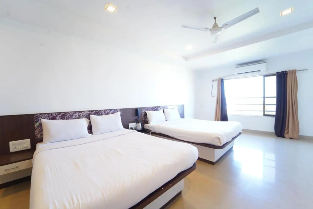 Hotel Berry Stays