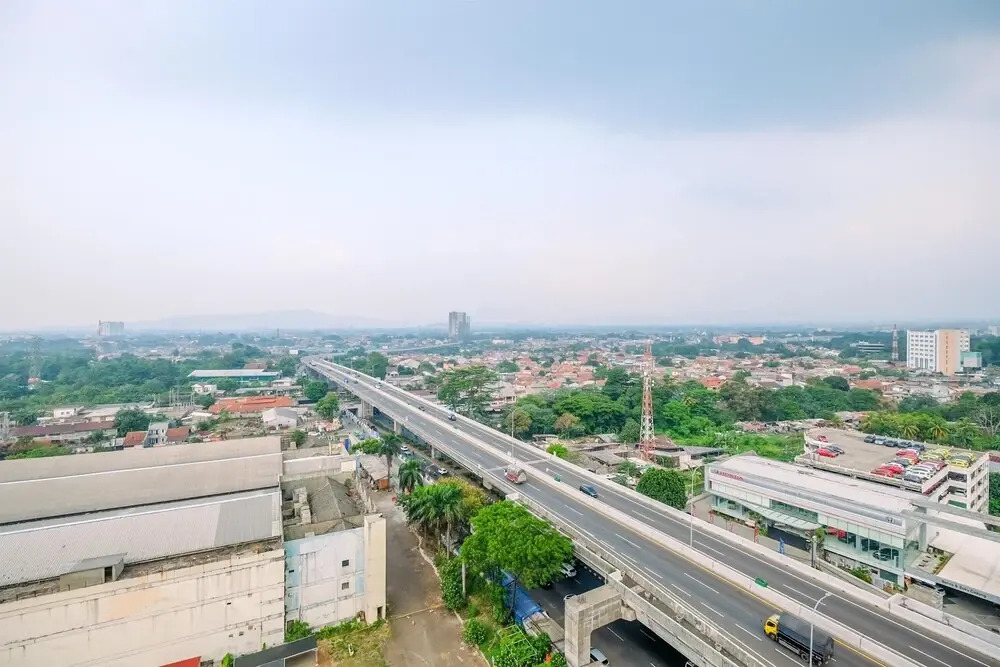 Modern Look 2Br At Bogor Valley Apartment