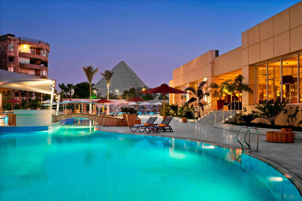 Le Meridien Pyramids Hotel & Spa