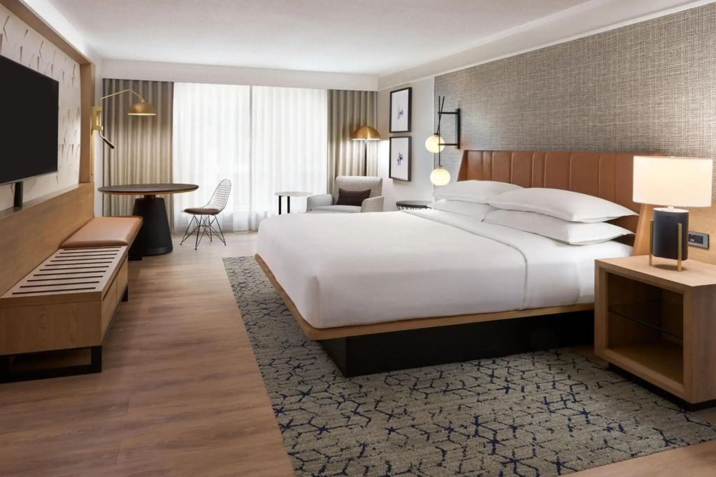 Sheraton Gateway Hotel in Toronto International Airport