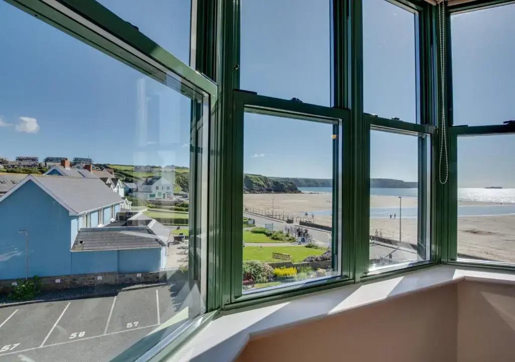 32 St Brides Bay View Apts