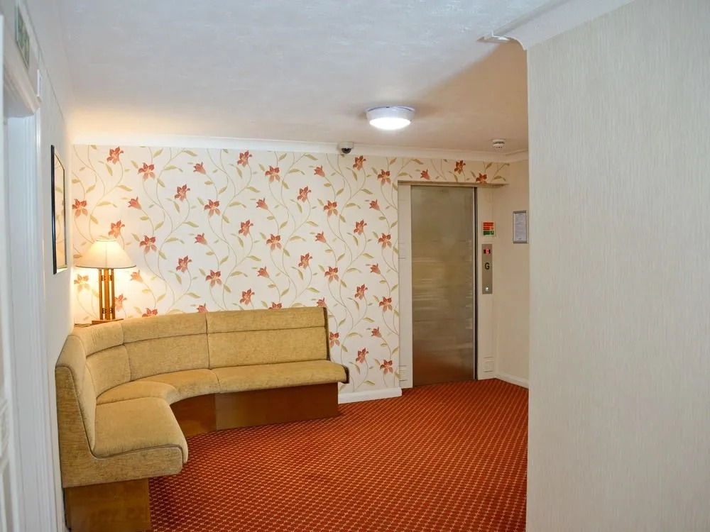 Arundel Lodge