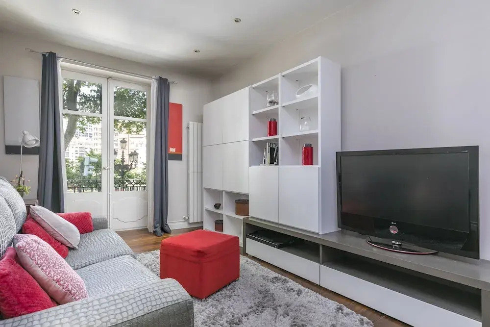 Paseo Arenal by Forever Rentals
