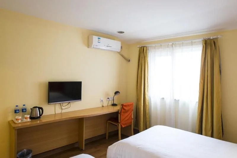 Home Inn Chang Qing Road