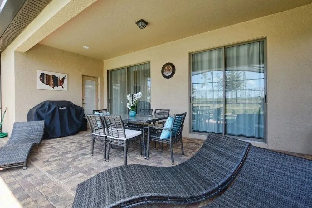 Windsor at Westside-5 Bedrooms House w/pool-3715WW Home by RedAwning