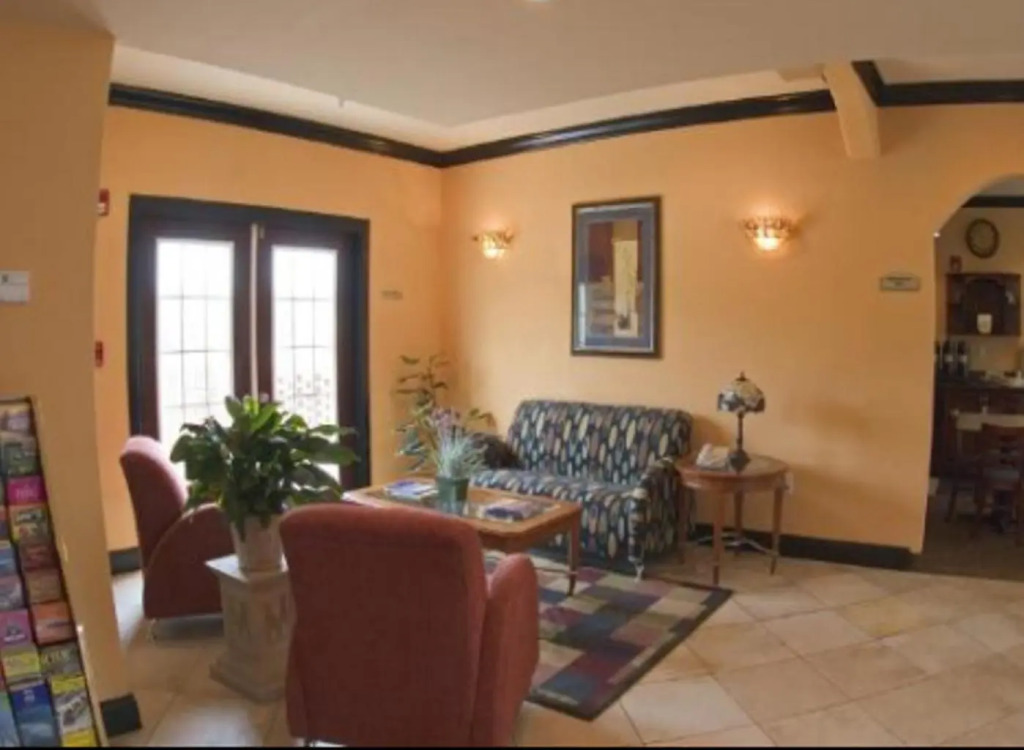 Garden Inn Hotel