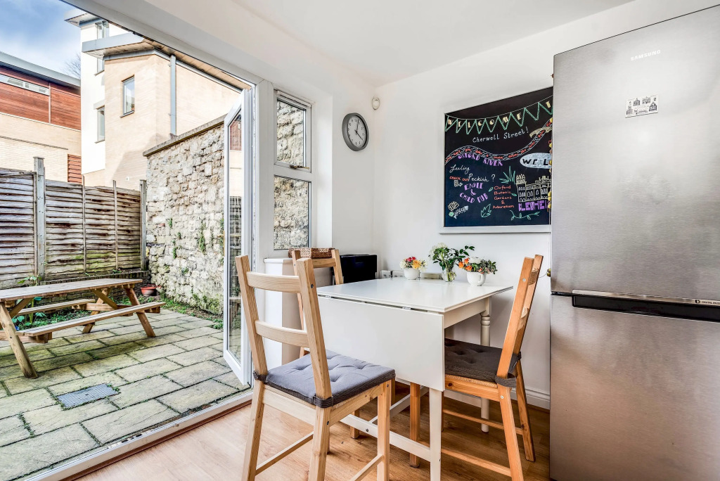 The St Clements Townhouse 3 Bedroom Bijou central