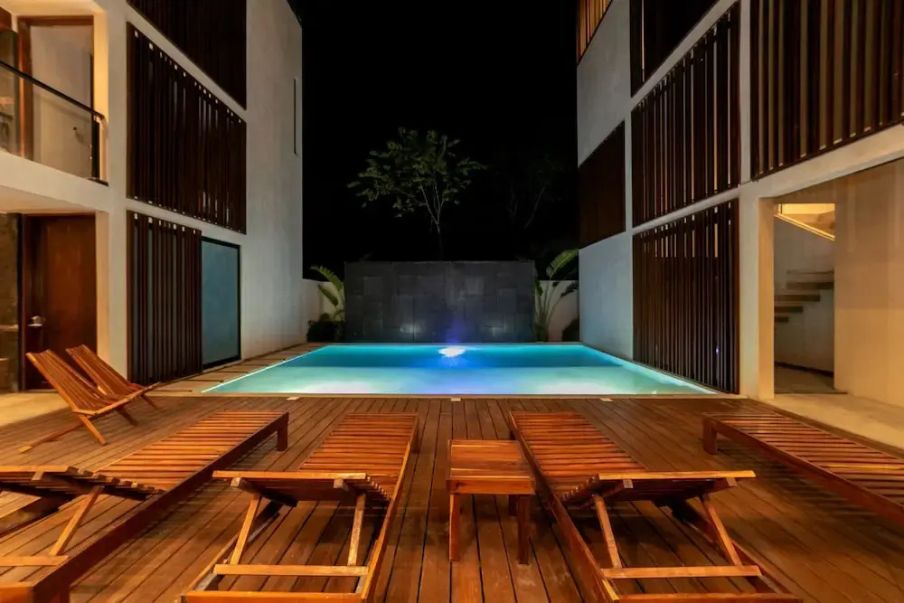 2 Br Apt. with Private Plunge Pool plus 2 other Common Pools, for up to 8 sleeps
