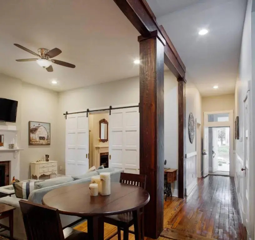 414 Waldburg A · Newly Renovated Apt with outdoor space!