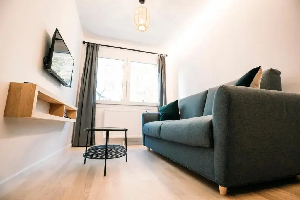 Le MAJESTIC **** : Luxury T2 plein centre / v-rent