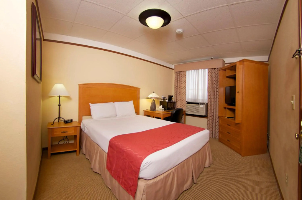 Historic Plains Hotel