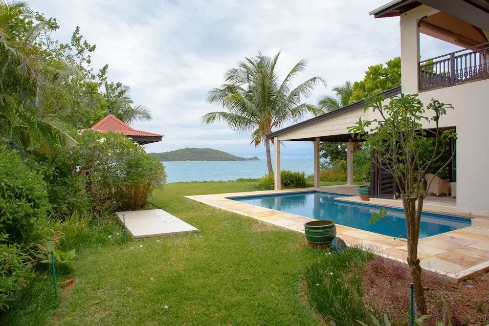Spas Villas Eden Island