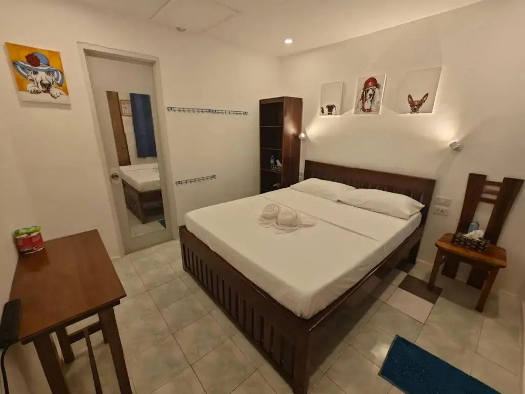 Room-Cola Inn