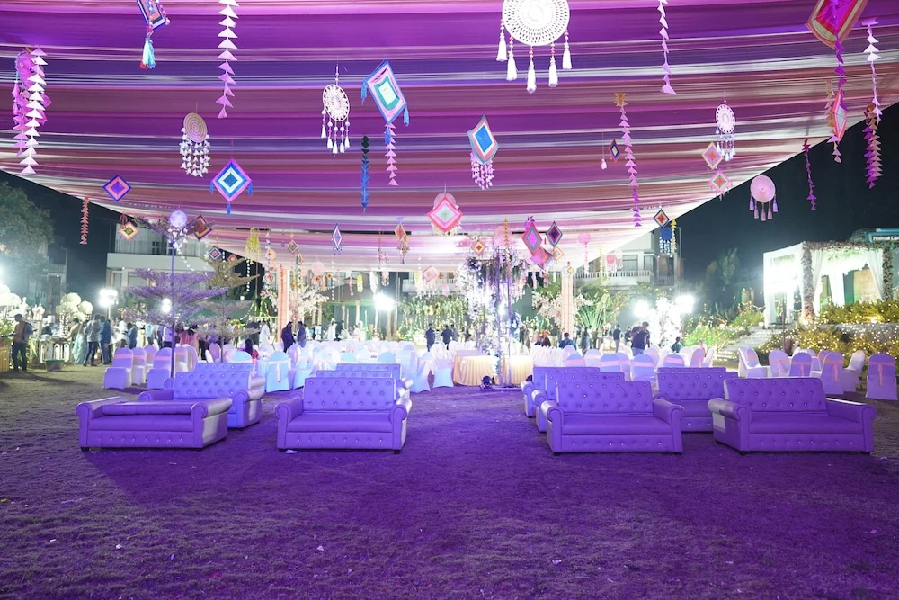 Bindiga Peak Resorts
