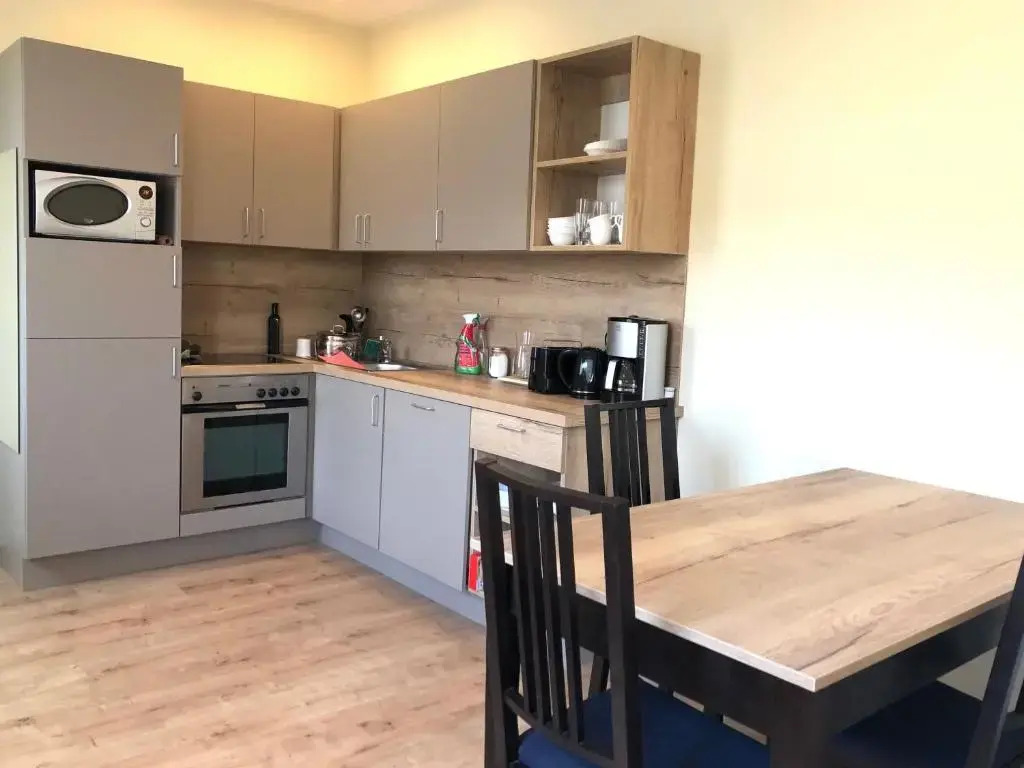 Oase im Südosten - wunderschöne Apartments für 4 Personen mit Terrasse & Stellplatz