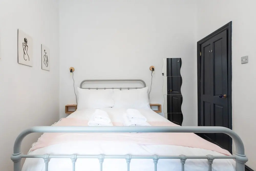 Serene and Spacious 1 Bedroom Garden Flat in Clapton
