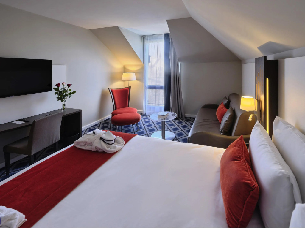 Mercure Chartres Centre Cathedrale