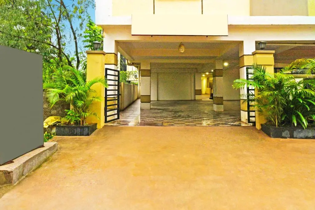 Townhouse Chandanagar Railway Station