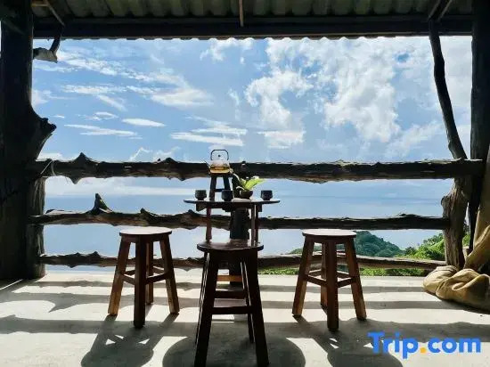 The Lighthouse - Eco-Village & Wellness