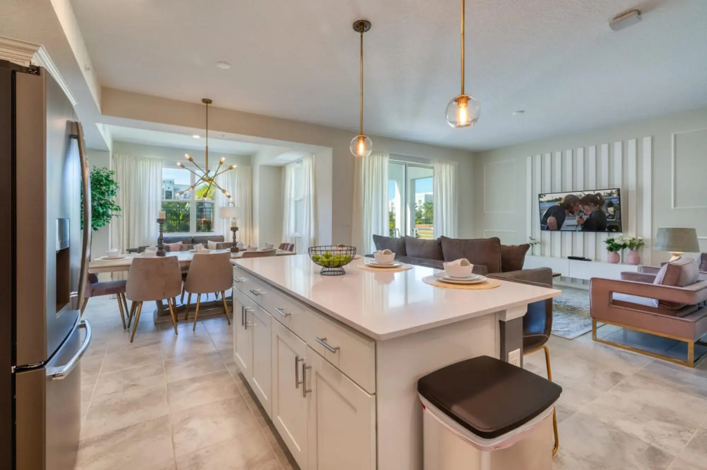Spacious and pleasant home near Disney