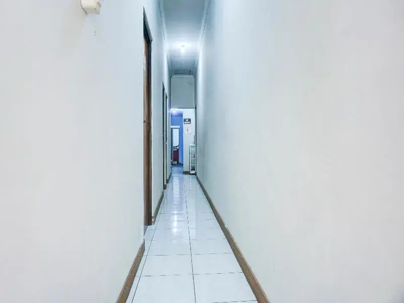 OYO 90304 Neo Central Residence