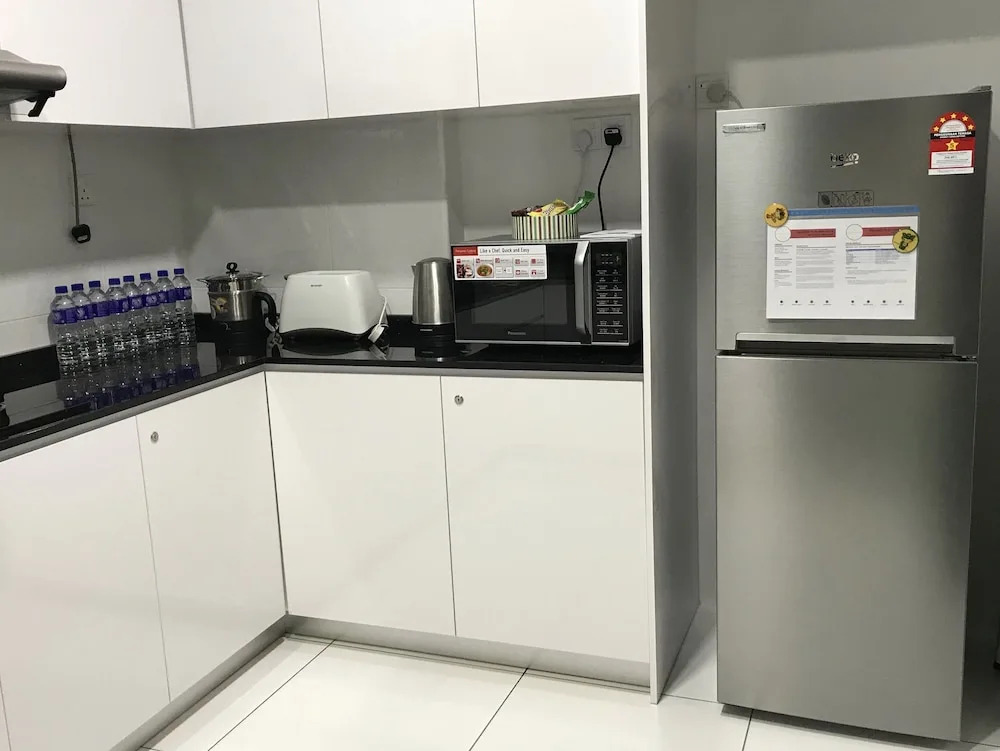JB Staycation next to Paradigm Mall JB