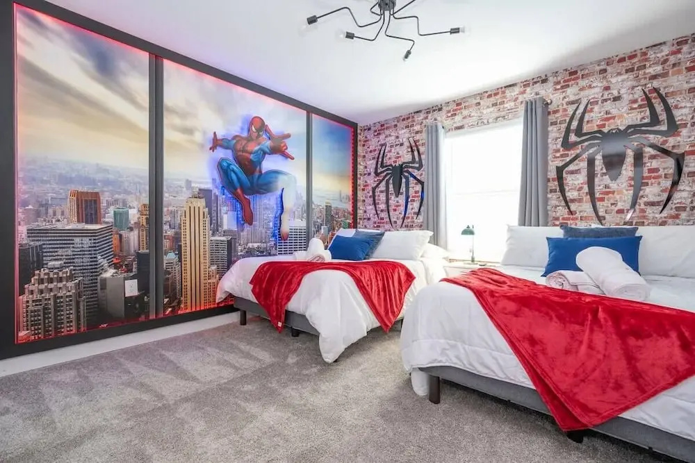 Modern Family Townhouse With Private Pool in Storey Lake