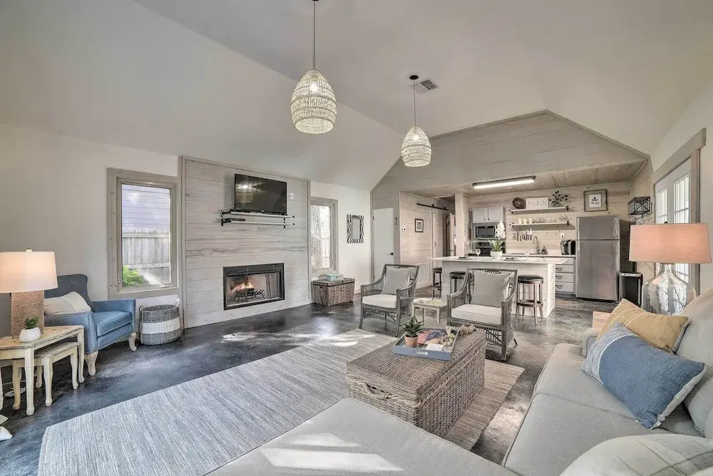Outdoor Oasis & Grills: Ultimate Rockport Home!