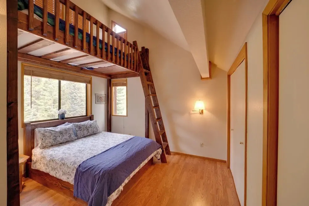Truckee Home w/ Private Hot Tub on a Golf Course