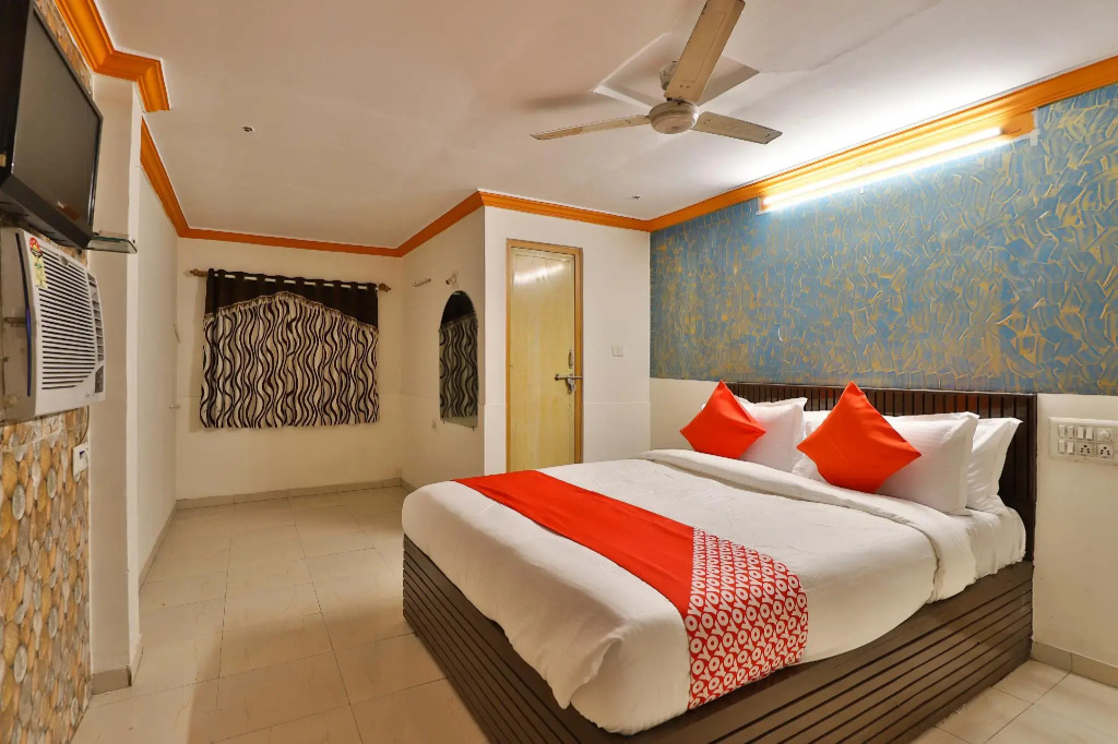 OYO 29318 hotel krishna palace