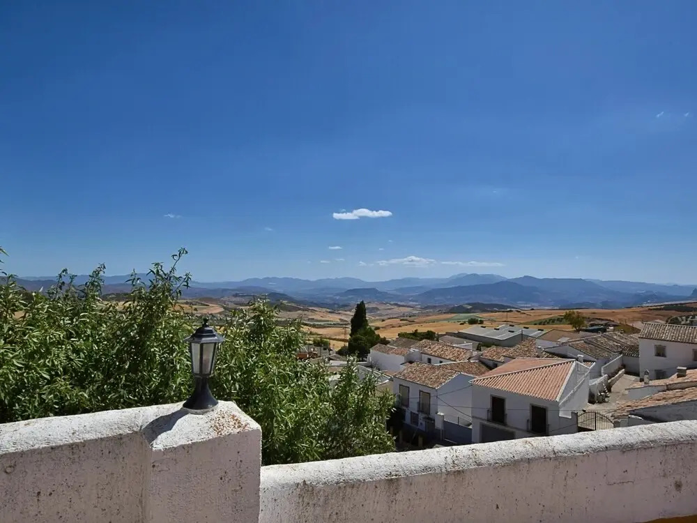 Authentic Country Home with Private Swimming Pool near Torcal de Antequera Nature Park