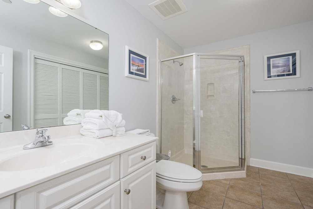 Phoenix West 1105 3 Bedroom Condo