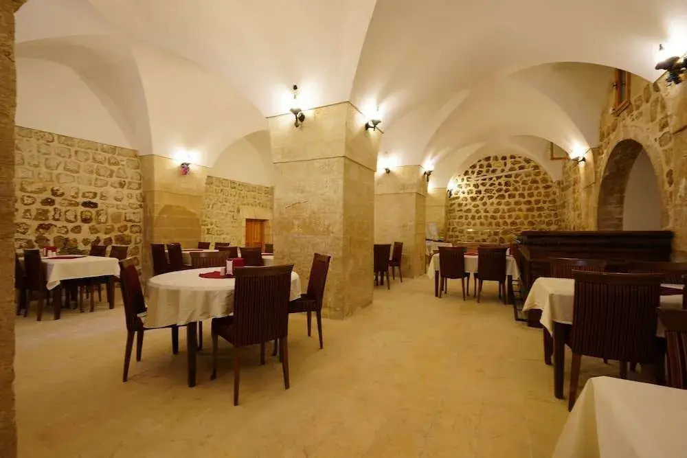 ULUBEY KONAĞI
